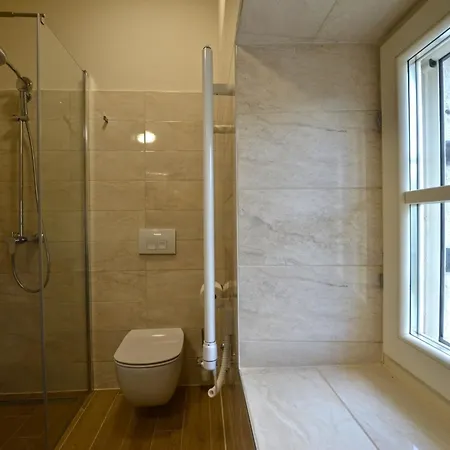 Semesterbostad Tranquil Getaway With Shared Pool In - One Bedroom