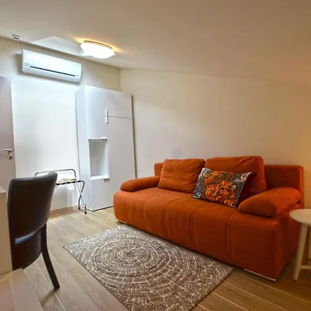 Сasa de vacaciones Tranquil Getaway With Shared Pool In - One Bedroom Bale