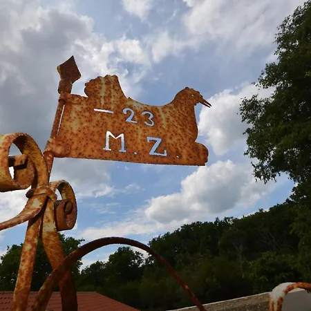 Tranquil Getaway With Shared Pool In - One Bedroom * Bale